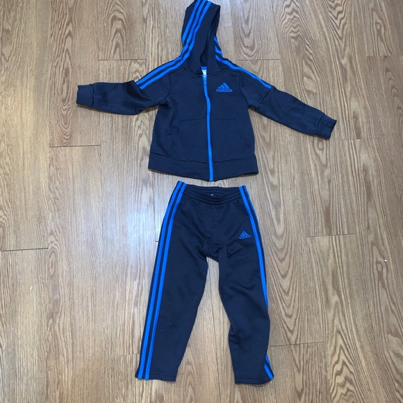 adidas Other - Adidas set boys toddler sweater and pants